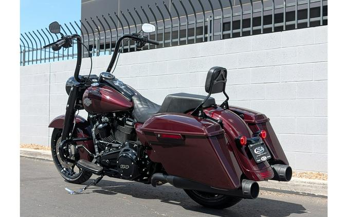 2022 Road King® Special Midnight Crimson - Harley-Davidson®
