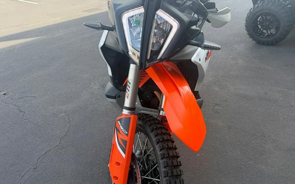 2023 KTM Adventure 890 R