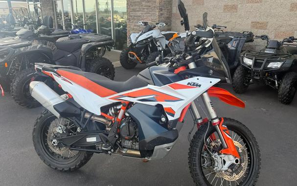 2023 KTM Adventure 890 R