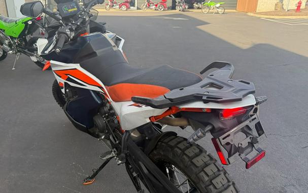 2023 KTM Adventure 890 R