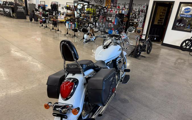 2023 Suzuki Boulevard C50T