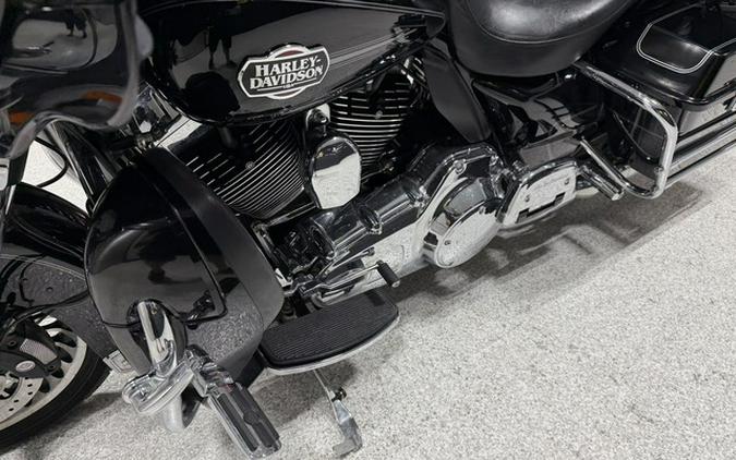 2010 Harley-Davidson Touring FLHTCU - Ultra Classic Electra Glide