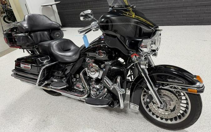 2010 Harley-Davidson Touring FLHTCU - Ultra Classic Electra Glide