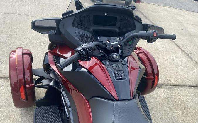 2020 Can-Am® Spyder® RT Limited Dark