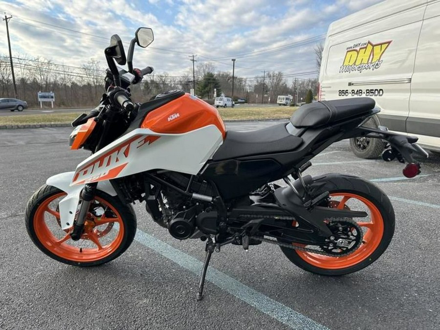 2024 KTM 250 Duke
