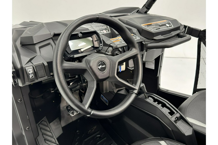 2025 Can-Am Maverick Trail DPS 700