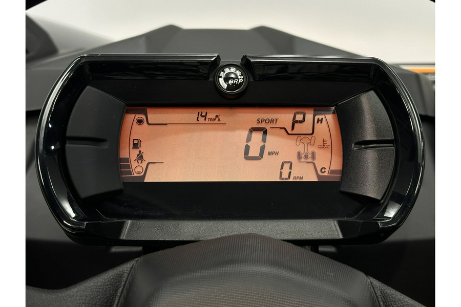 2025 Can-Am Maverick Trail DPS 700