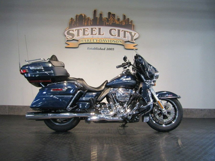 2016 Harley-Davidson® FLHTKL - Ultra Limited Low