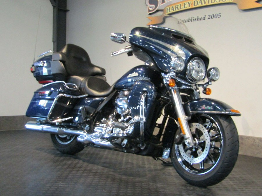 2016 Harley-Davidson® FLHTKL - Ultra Limited Low