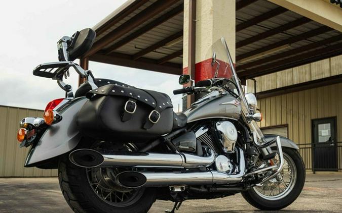 2024 Kawasaki Vulcan 900 Classic