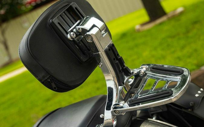 2024 Kawasaki Vulcan 900 Classic