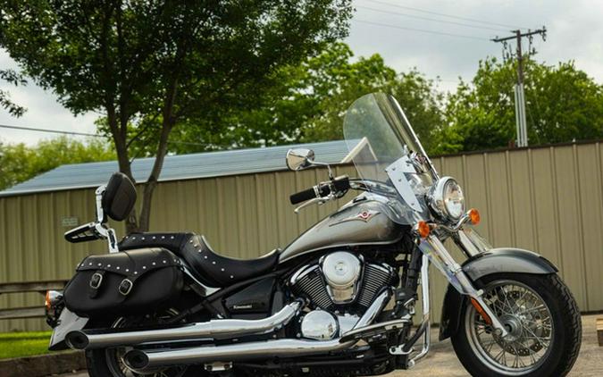 2024 Kawasaki Vulcan 900 Classic