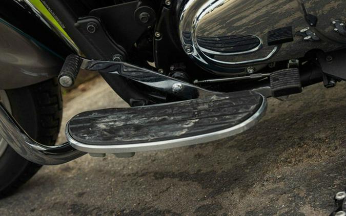 2024 Kawasaki Vulcan 900 Classic