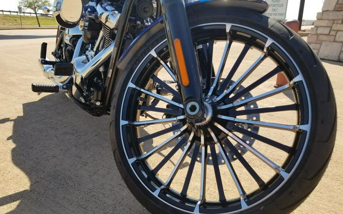 2024 Harley-Davidson® Breakout™ Blue Burst