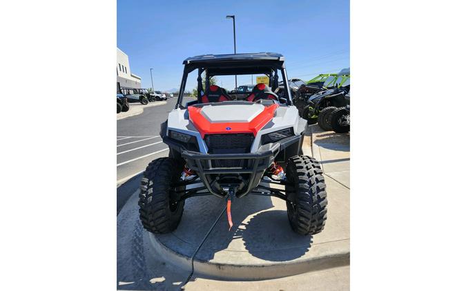 2025 Polaris Industries GENERAL XP 4 1000 SPORT - GHOST GRAY Sport