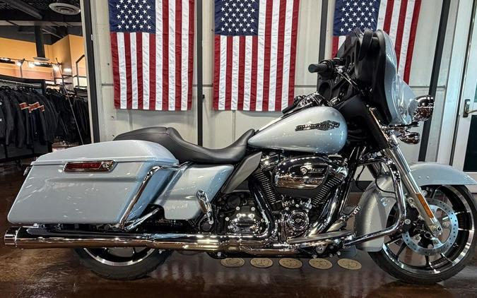 2023 Harley-Davidson Street Glide® Base