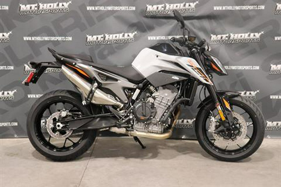 2023 KTM 790 Duke