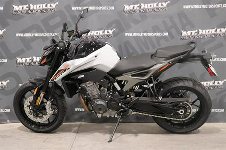 2023 KTM 790 Duke