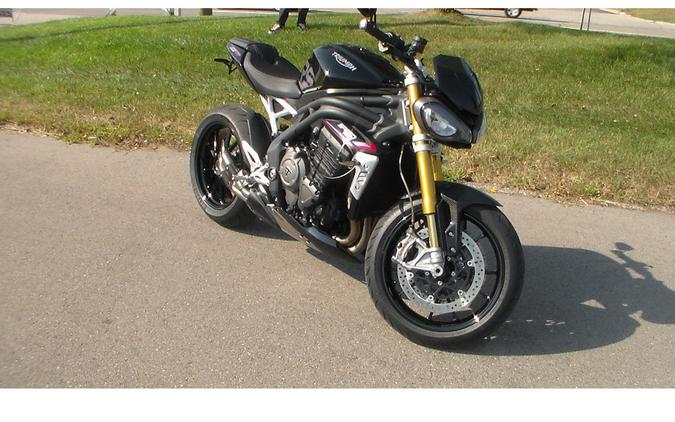 2022 Triumph Speed Triple 1200 RS