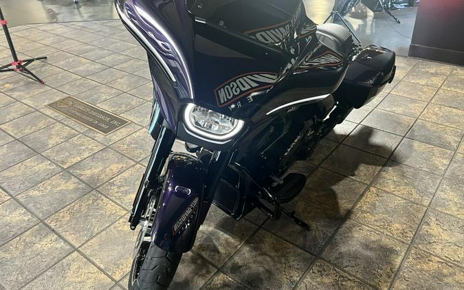 2025 Harley-Davidson Street Glide® Mystic Shift - Black Finish