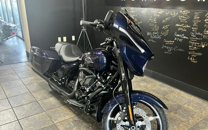 2025 Harley-Davidson Street Glide® Mystic Shift - Black Finish