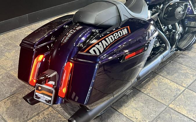 2025 Harley-Davidson Street Glide® Mystic Shift - Black Finish