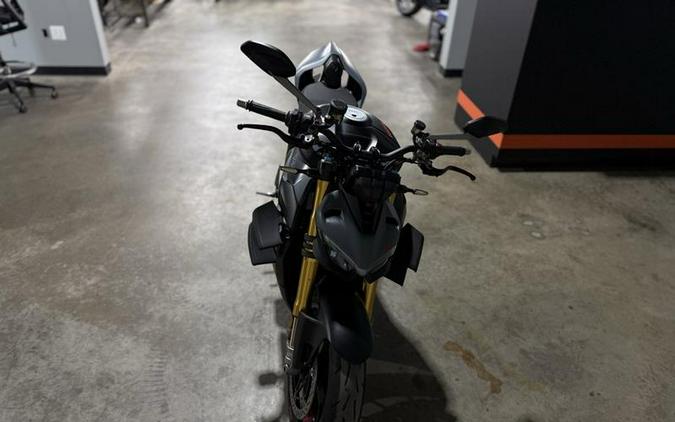 2024 Ducati Streetfighter V4 S Grey & Black