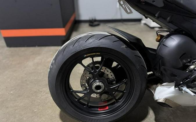2024 Ducati Streetfighter V4 S Grey & Black
