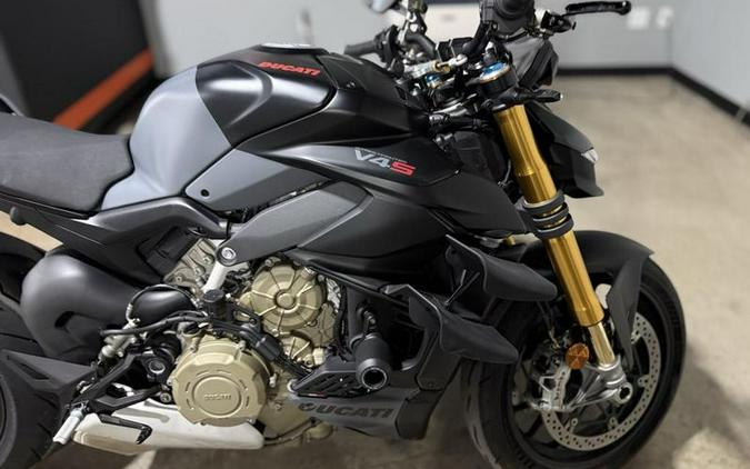 2024 Ducati Streetfighter V4 S Grey & Black
