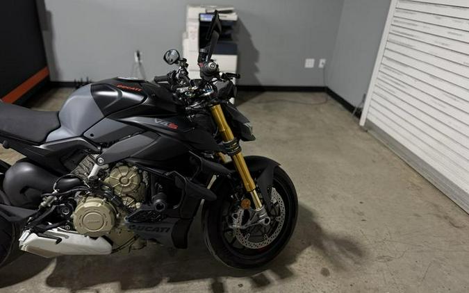 2024 Ducati Streetfighter V4 S Grey & Black