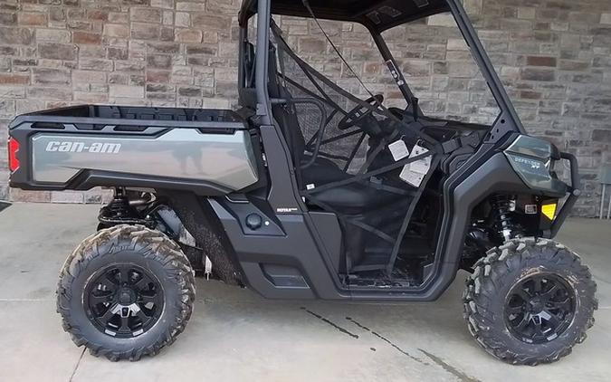 2024 Can-Am Defender XT HD10