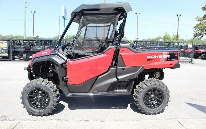 2025 Honda Pioneer 1000 Deluxe