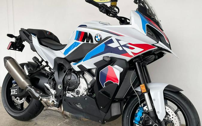 2026 BMW M1000XR
