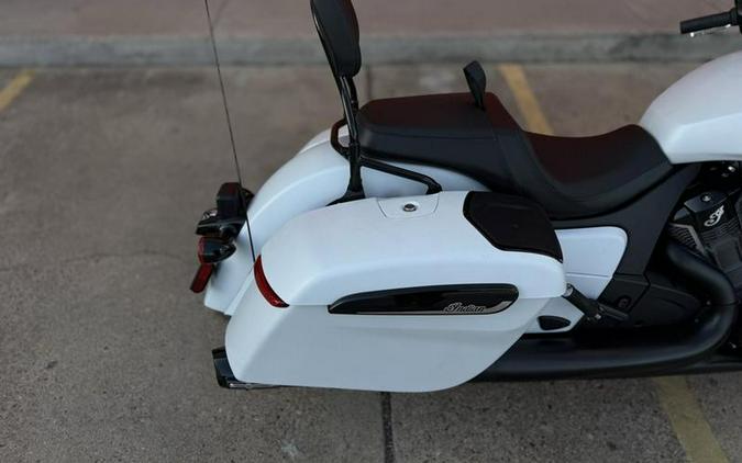 2025 Indian Motorcycle® Chieftain® Dark Horse® w/PowerBand Audio Black Smoke