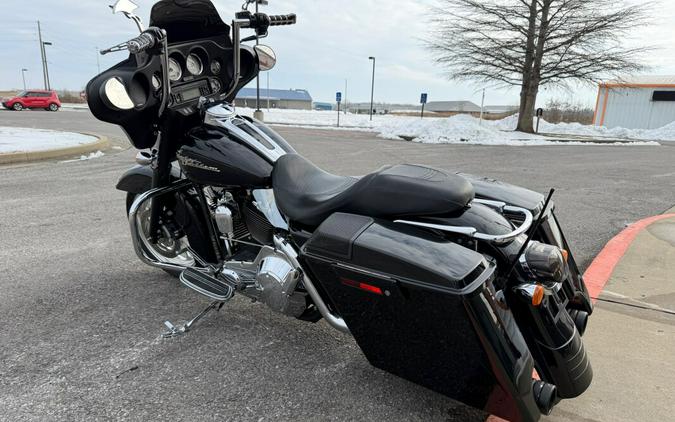 2006 Harley-Davidson® Street Glide® Black