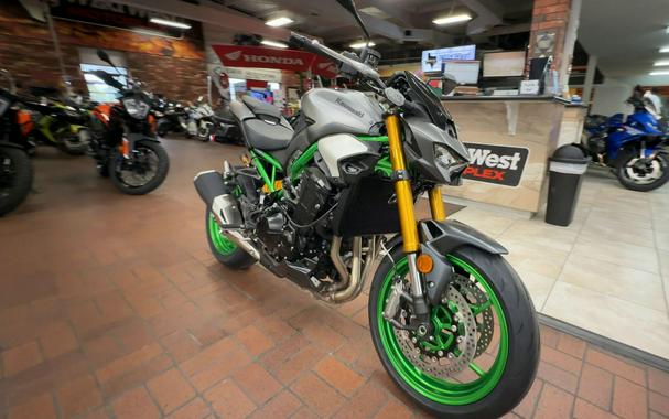 2026 Kawasaki Z900 SE ABS