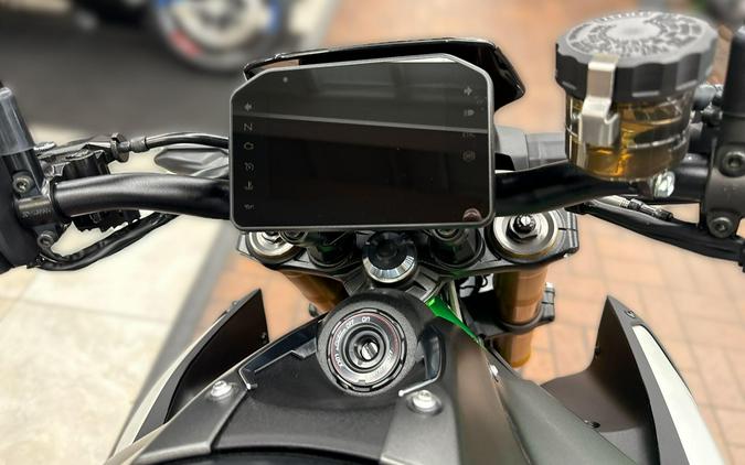 2026 Kawasaki Z900 SE ABS