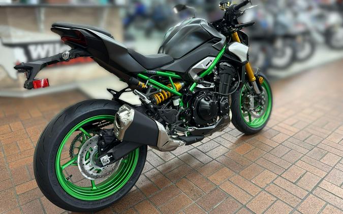 2026 Kawasaki Z900 SE ABS