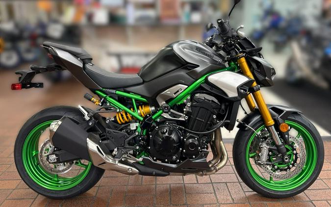 2026 Kawasaki Z900 SE ABS