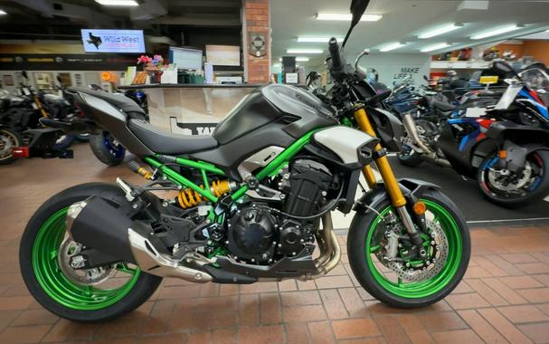 2026 Kawasaki Z900 SE ABS
