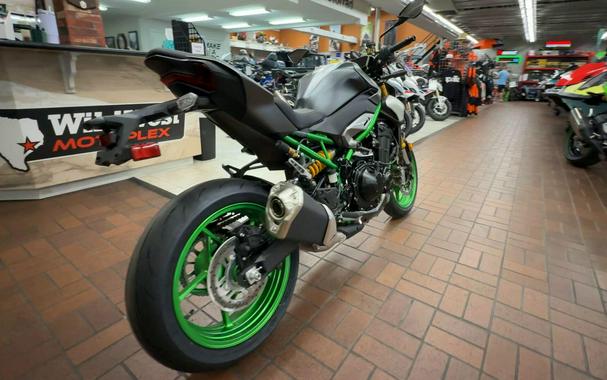 2026 Kawasaki Z900 SE ABS