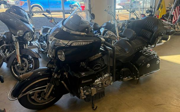 2019 Indian Roadmaster Indian - Color Option