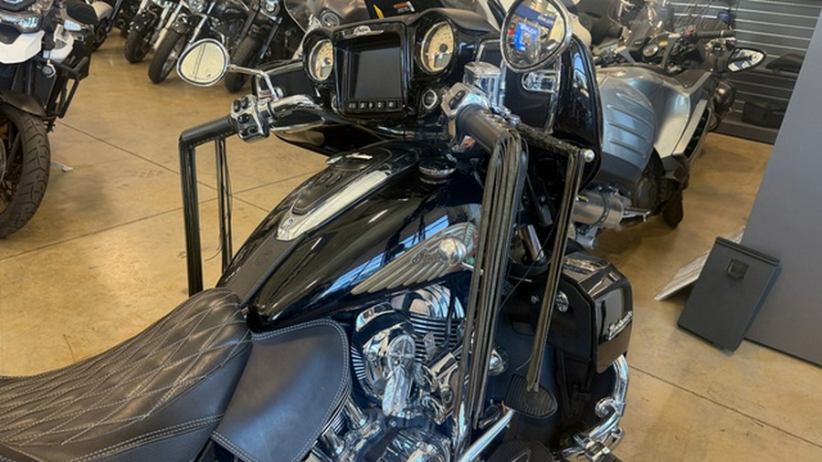 2019 Indian Roadmaster Indian - Color Option