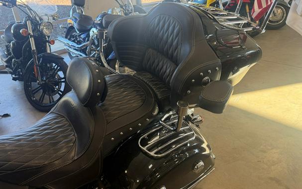 2019 Indian Roadmaster Indian - Color Option