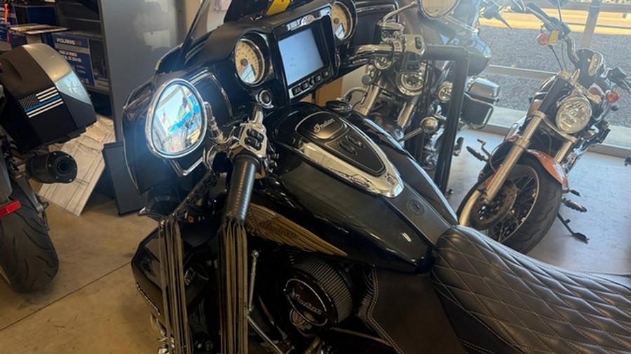 2019 Indian Roadmaster Indian - Color Option