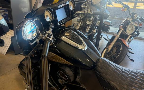 2019 Indian Roadmaster Indian - Color Option