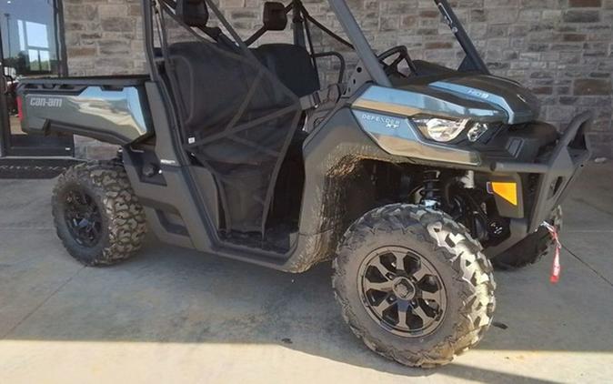 2024 Can-Am Defender XT HD9