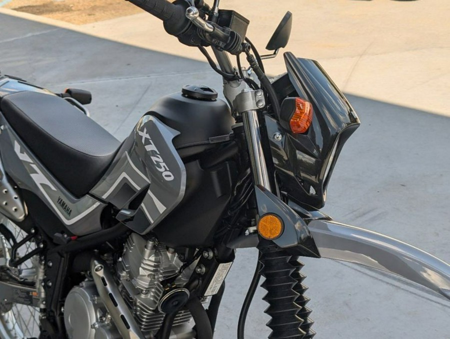 2025 Yamaha XT 250