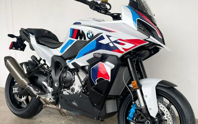 2026 BMW M1000XR