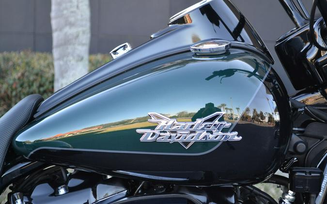 2024 Harley-Davidson® Freewheeler® Alpine Green / Vivid Black - FLRT